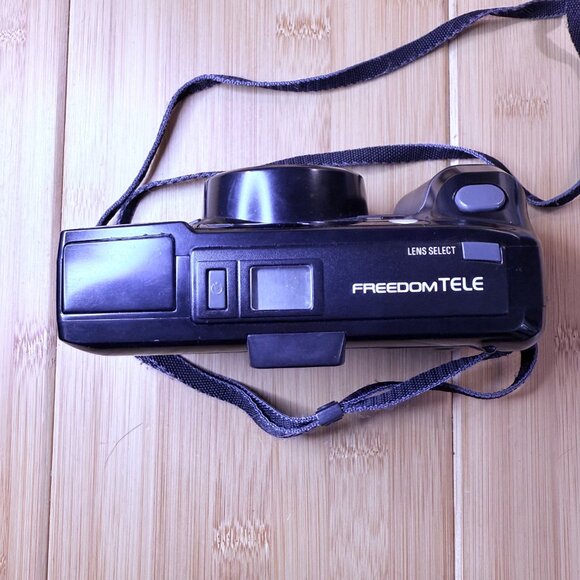 Vintage 1988 Minolta Freedom Tele / AF-Tele Super 35mm Camera - Parts/Repair - Picture 5 of 10